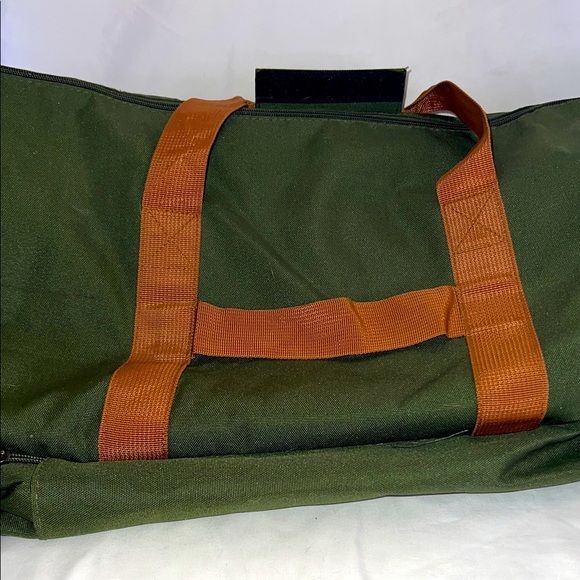 Beichad Green and Tan Duffel Bag for Men - Picture 7 of 10
